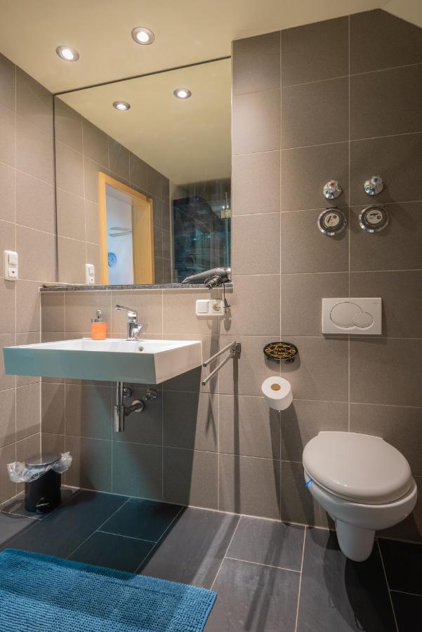 Feworld Living - Near Salzburg City فريلاسنغ المظهر الخارجي الصورة